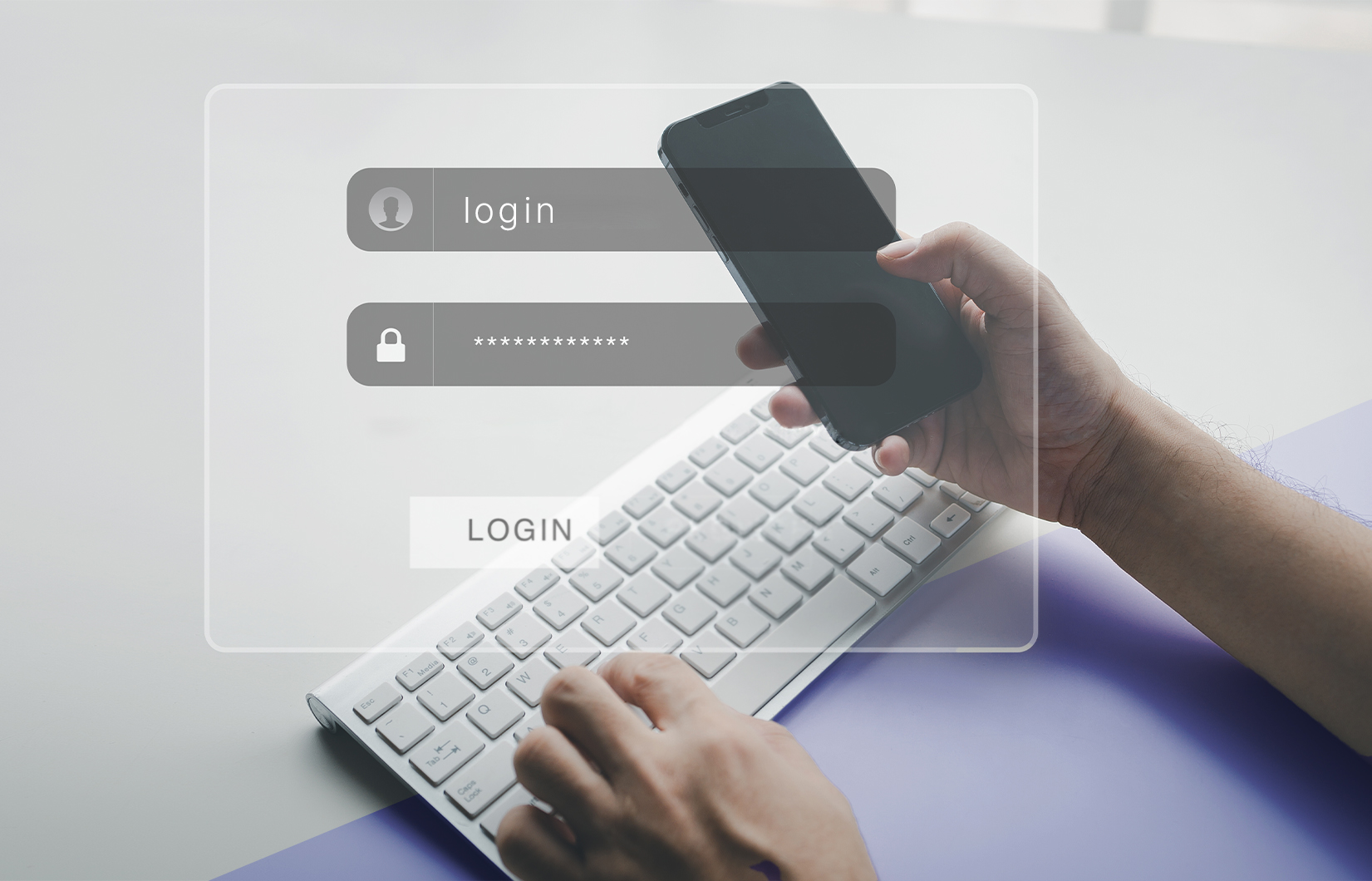 Duas mão, sendo que uma mexe num smartphone e a outra digita num teclado, com uma tela de login sobrepondo