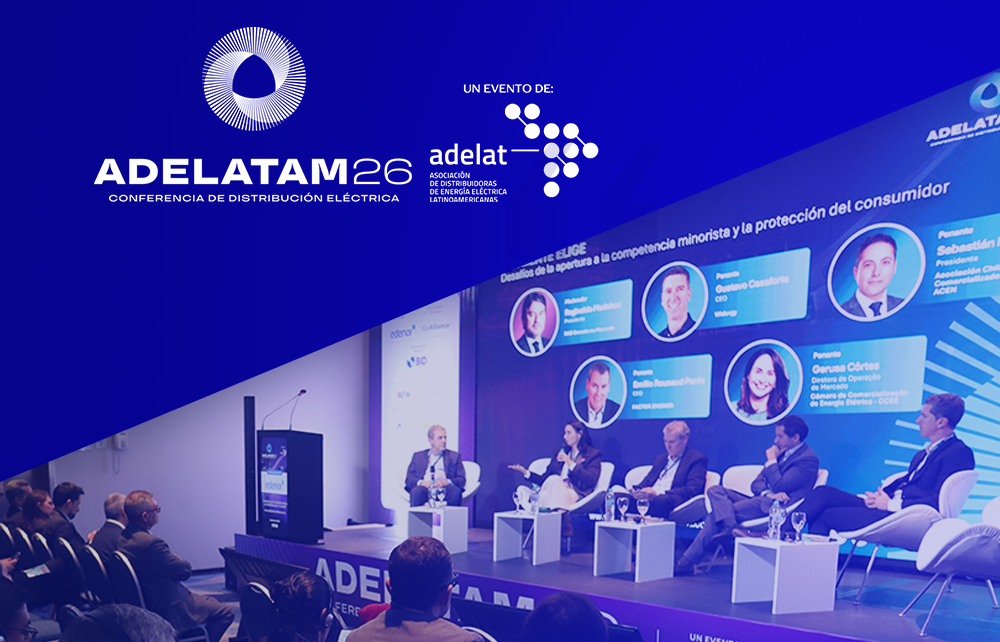Foto da diretora Gerusa Côrtes no painel do ADELATAM 2026